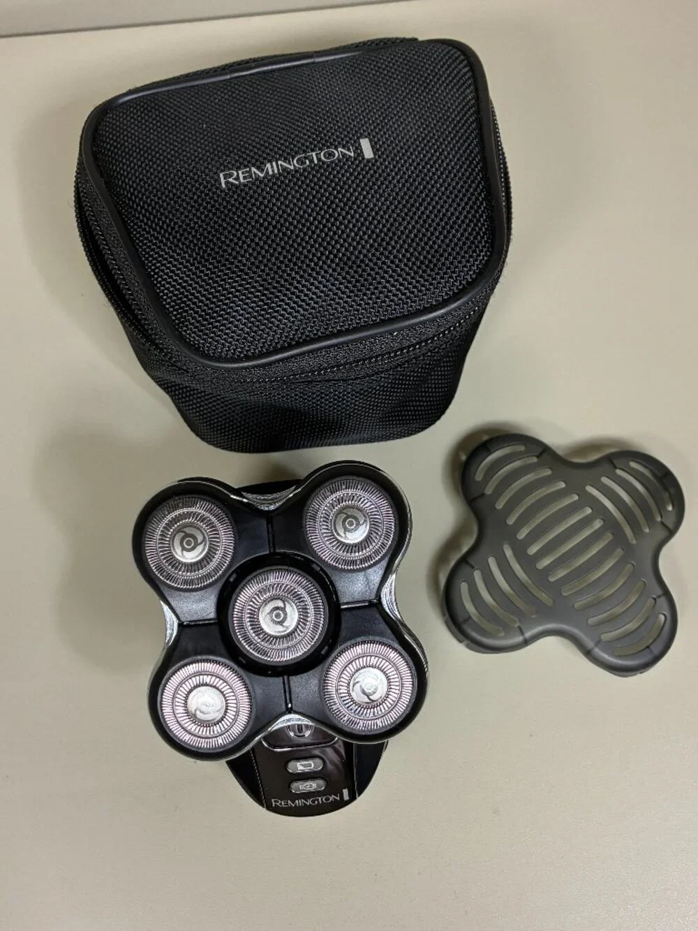 Remington Balder Pro XR7000 Wet/Dry Electric Head Shaver Shower Shaver Works